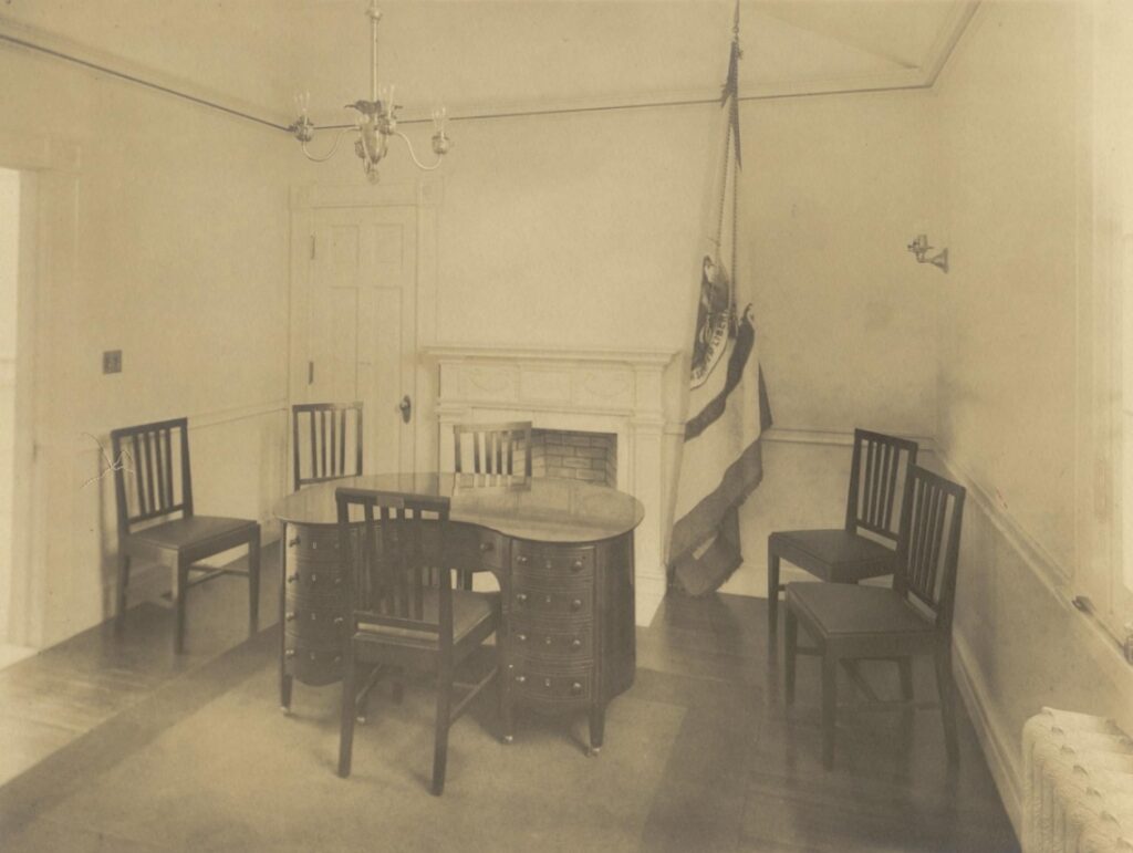Seven hundred dollars was give for this room and its furnishings.